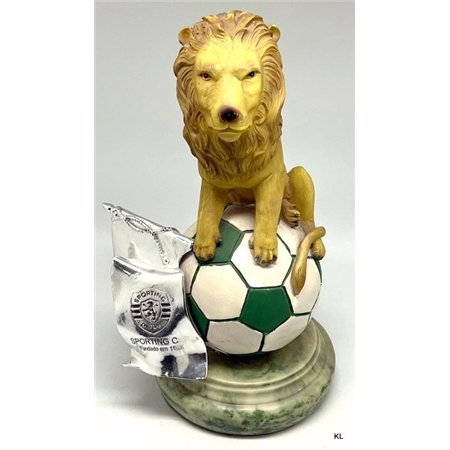 Leão c/Bola e Galhardete c/Caixa Sporting CP 23cms